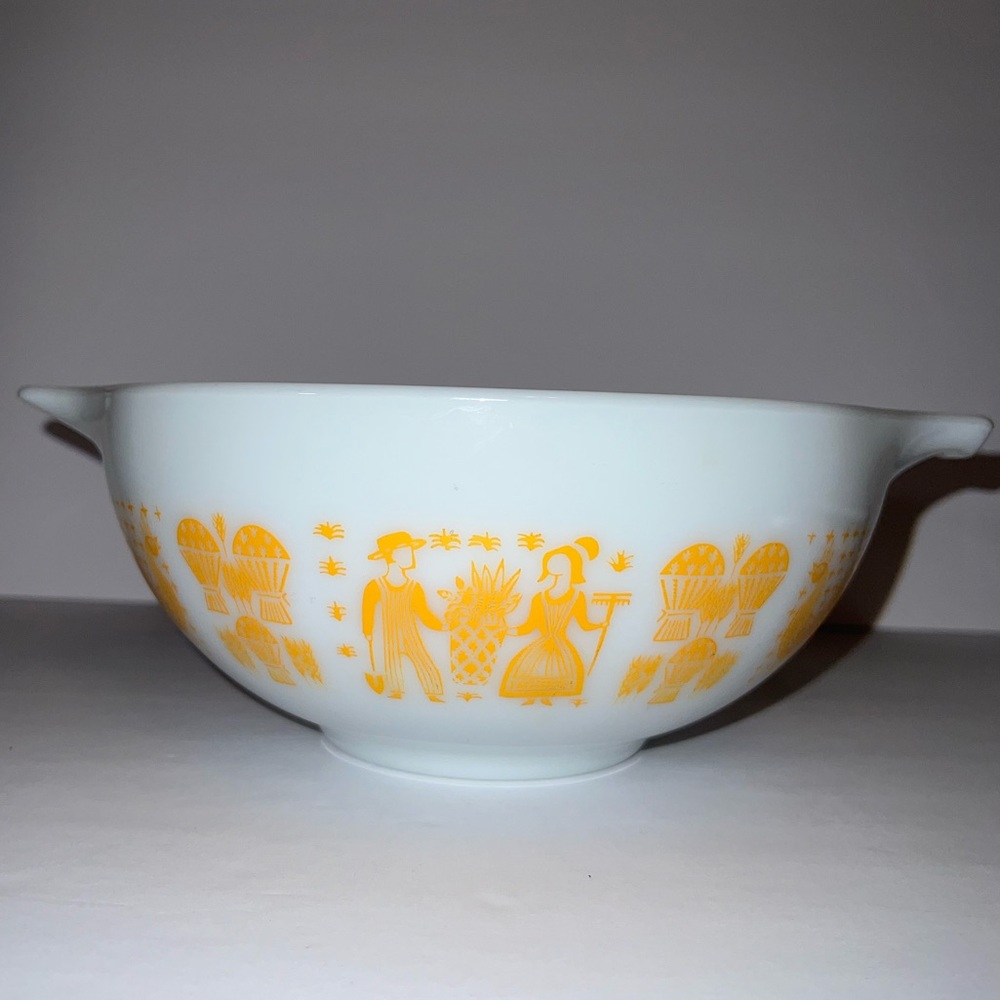 Vintage Pyrex Pumpkin Butterprint 443 2.5 QT Mixing Bowl